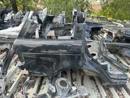 Заднее крыло за 100 000 тг. в Алматы – фото 2