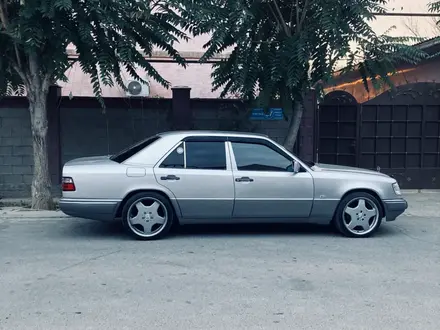 Mercedes-Benz E 320 1995 года за 3 800 000 тг. в Тараз – фото 6