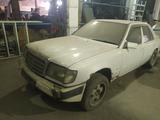 Mercedes-Benz E 200 1989 годаүшін650 000 тг. в Караганда – фото 5