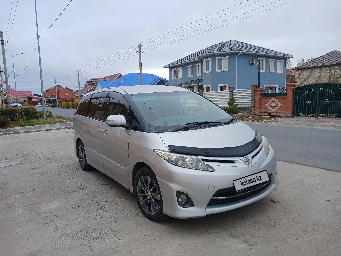 Toyota Estima 2010 г.