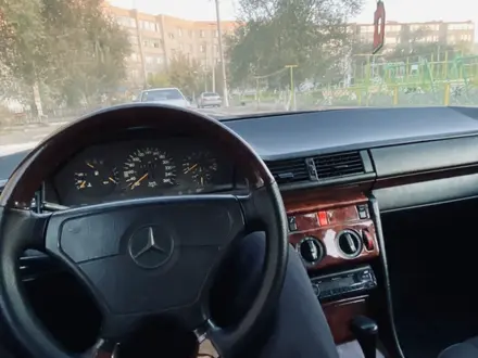 Mercedes-Benz E 280 1992 года за 1 700 000 тг. в Кызылорда – фото 14