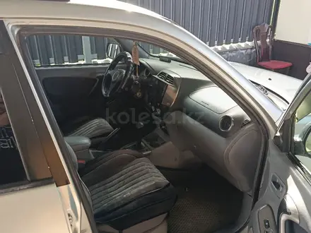 Toyota RAV4 2003 года за 5 200 000 тг. в Алматы – фото 4