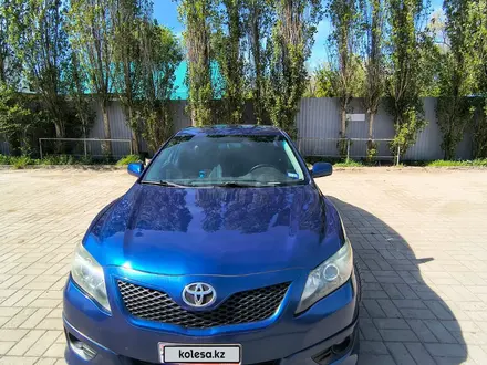 Toyota Camry 2011 года за 3 900 000 тг. в Актобе – фото 10