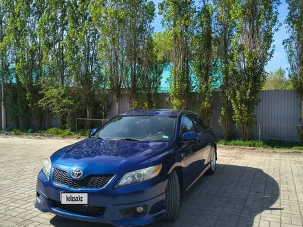 Toyota Camry 2011 года за 3 900 000 тг. в Актобе – фото 5