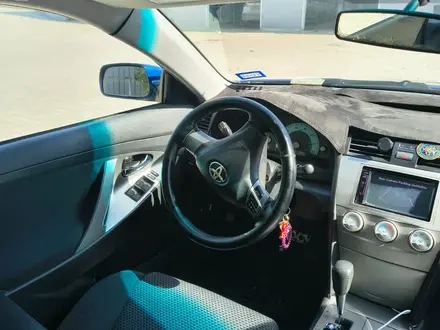 Toyota Camry 2011 года за 3 900 000 тг. в Актобе – фото 8