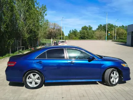 Toyota Camry 2011 года за 3 900 000 тг. в Актобе – фото 9