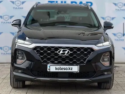 Hyundai Santa Fe 2020 года за 13 000 000 тг. в Атырау