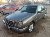 Mercedes-Benz E 230 1996 года за 2 500 000 тг. в Байконыр – фото 3