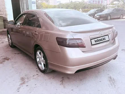 Toyota Camry 2007 года за 5 800 000 тг. в Актау – фото 2
