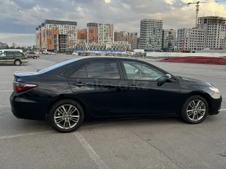 Toyota Camry 2016 года за 9 000 000 тг. в Астана – фото 13