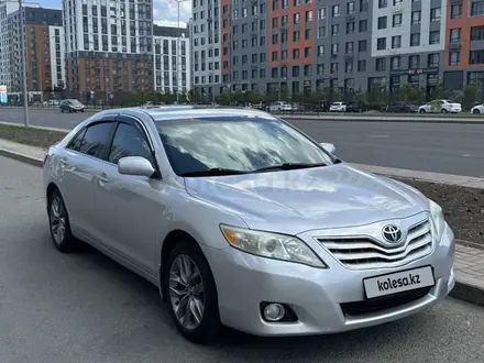 Toyota Camry 2011 года за 4 900 000 тг. в Астана – фото 2