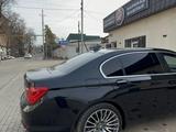 BMW 750 2010 года за 7 500 000 тг. в Алматы – фото 4