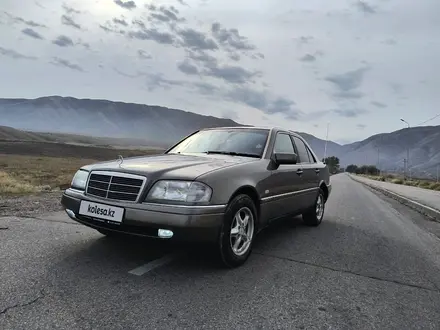 Mercedes-Benz C 200 1994 года за 3 500 000 тг. в Алматы