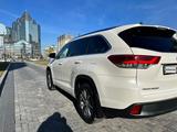 Toyota Highlander 2018 года за 18 500 000 тг. в Алматы – фото 2