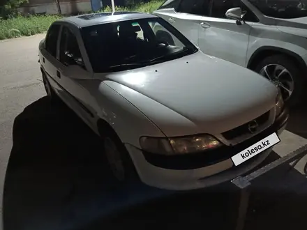 Opel Vectra 1998 года за 1 612 706 тг. в Караганда – фото 4