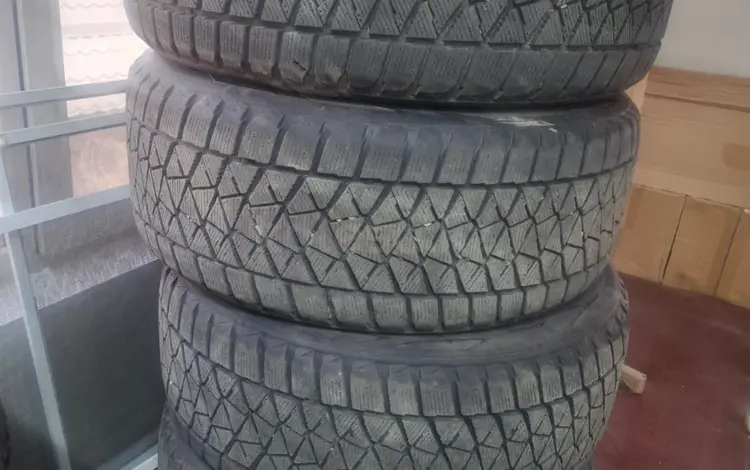 Зимная резина 255*50*R19 Bridgestone за 300 000 тг. в Алматы