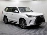 Lexus LX 570 2020 года за 200 000 тг. в Алматы