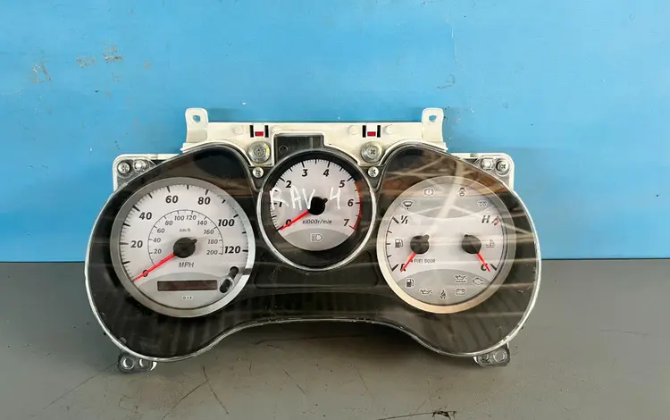 Щиток приборов. Панель приборов на Toyota RAV4 2001-2005 дизель за 15 000 тг. в Алматы