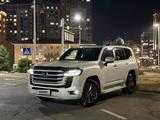Toyota Land Cruiser 2023 года за 53 500 000 тг. в Алматы