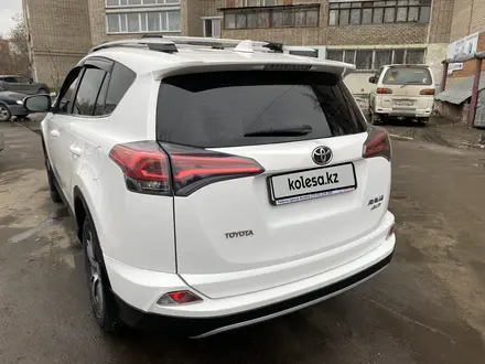 Toyota RAV4 2016 года за 11 350 000 тг. в Астана – фото 14