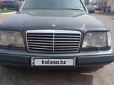 Mercedes-Benz E 220 1993 года за 2 550 000 тг. в Алматы