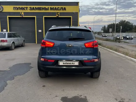 Kia Sportage 2015 года за 7 850 000 тг. в Актобе – фото 4