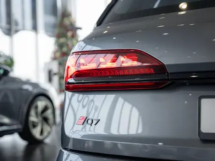 Audi Q7 55 TFSI 2024 года за 61 450 000 тг. в Алматы – фото 13