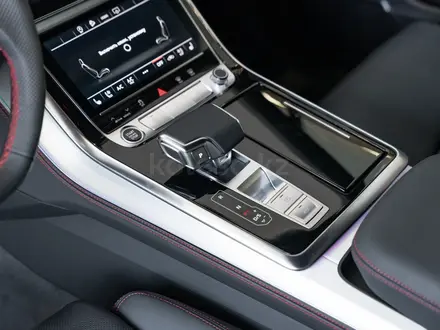 Audi Q7 55 TFSI 2024 года за 61 450 000 тг. в Алматы – фото 44