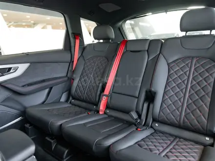 Audi Q7 55 TFSI 2024 года за 61 450 000 тг. в Алматы – фото 37