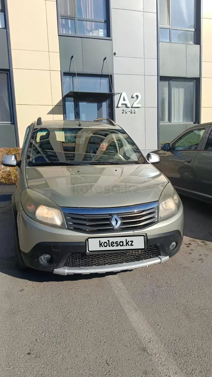 Renault Sandero Stepway, 2012