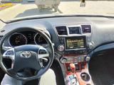 Toyota Highlander 2012 года за 13 600 000 тг. в Актобе – фото 3