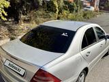 Mercedes-Benz C 200 2002 года за 3 000 000 тг. в Караганда – фото 3