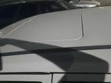 Mercedes-Benz E 200 1989 года за 700 000 тг. в Атырау – фото 2