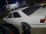 Mercedes-Benz E 200 1989 года за 700 000 тг. в Атырау – фото 3