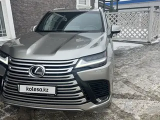 Lexus LX 600