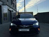 Toyota Camry 2016 года за 9 000 000 тг. в Атырау