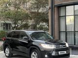 Toyota Highlander 2017 годаfor18 800 000 тг. в Актау – фото 5