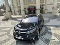 Toyota Highlander 2015 годаүшін16 000 000 тг. в Алматы