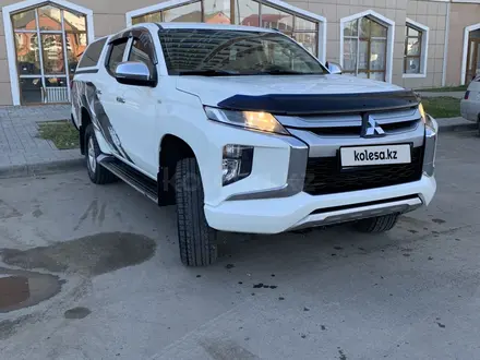 Mitsubishi L200 2021 года за 11 000 000 тг. в Астана