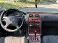 Mercedes-Benz E 240 1999 годаүшін3 750 000 тг. в Караганда – фото 15