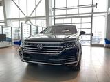 Volkswagen Touareg 2022 года за 23 890 000 тг. в Астана