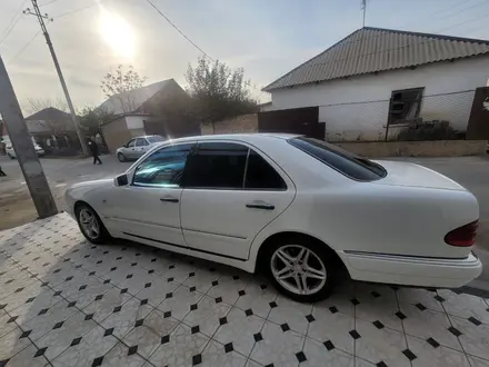 Mercedes-Benz E 320 1996 года за 2 700 000 тг. в Шымкент – фото 3