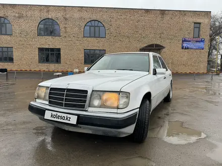 Mercedes-Benz E 230 1992 года за 1 450 000 тг. в Алматы