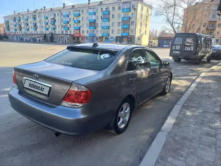 Toyota Camry 2005 года за 5 500 000 тг. в Урджар – фото 5