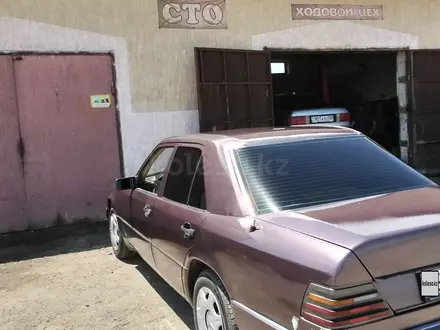 Mercedes-Benz E 230 1992 года за 1 100 000 тг. в Тараз – фото 8