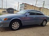 Toyota Camry 1998 года за 3 000 000 тг. в Шымкент – фото 2