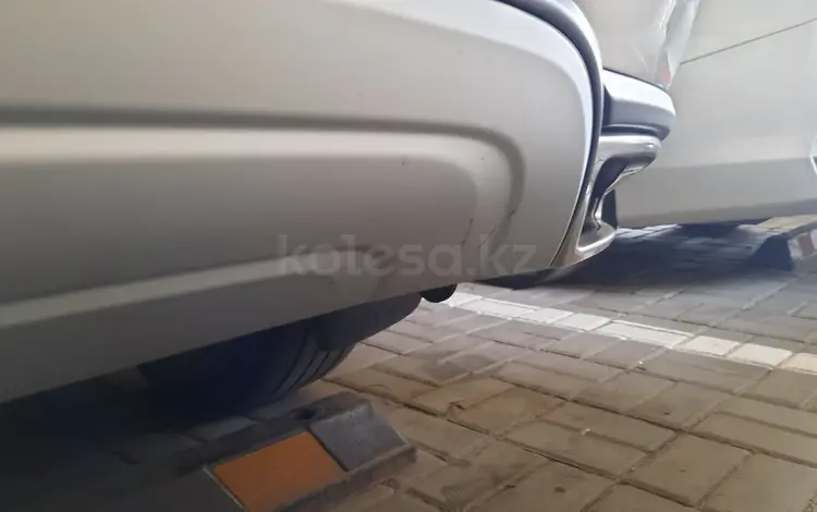 Накладка заднего бампера на Lexus RX300 за 33 248 тг. в Алматы
