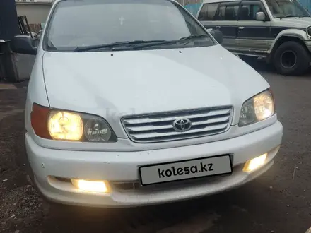 Toyota Ipsum 1997 года за 3 500 000 тг. в Алматы