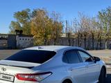 Toyota Camry 2019 года за 13 000 000 тг. в Караганда – фото 2
