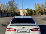 Toyota Camry 2019 года за 13 000 000 тг. в Караганда – фото 4